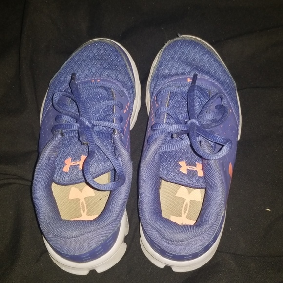 girls sneakers - Picture 2 of 3